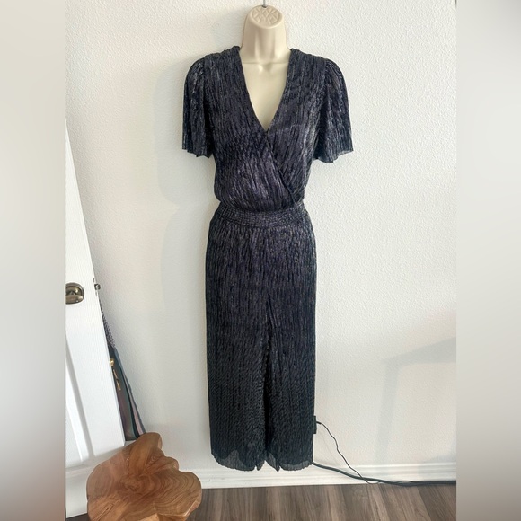 Banana Republic Wide Leg Jumpsuit NWT Navy Silver Shimmer Cocktail Party Sz M - Picture 2 of 13